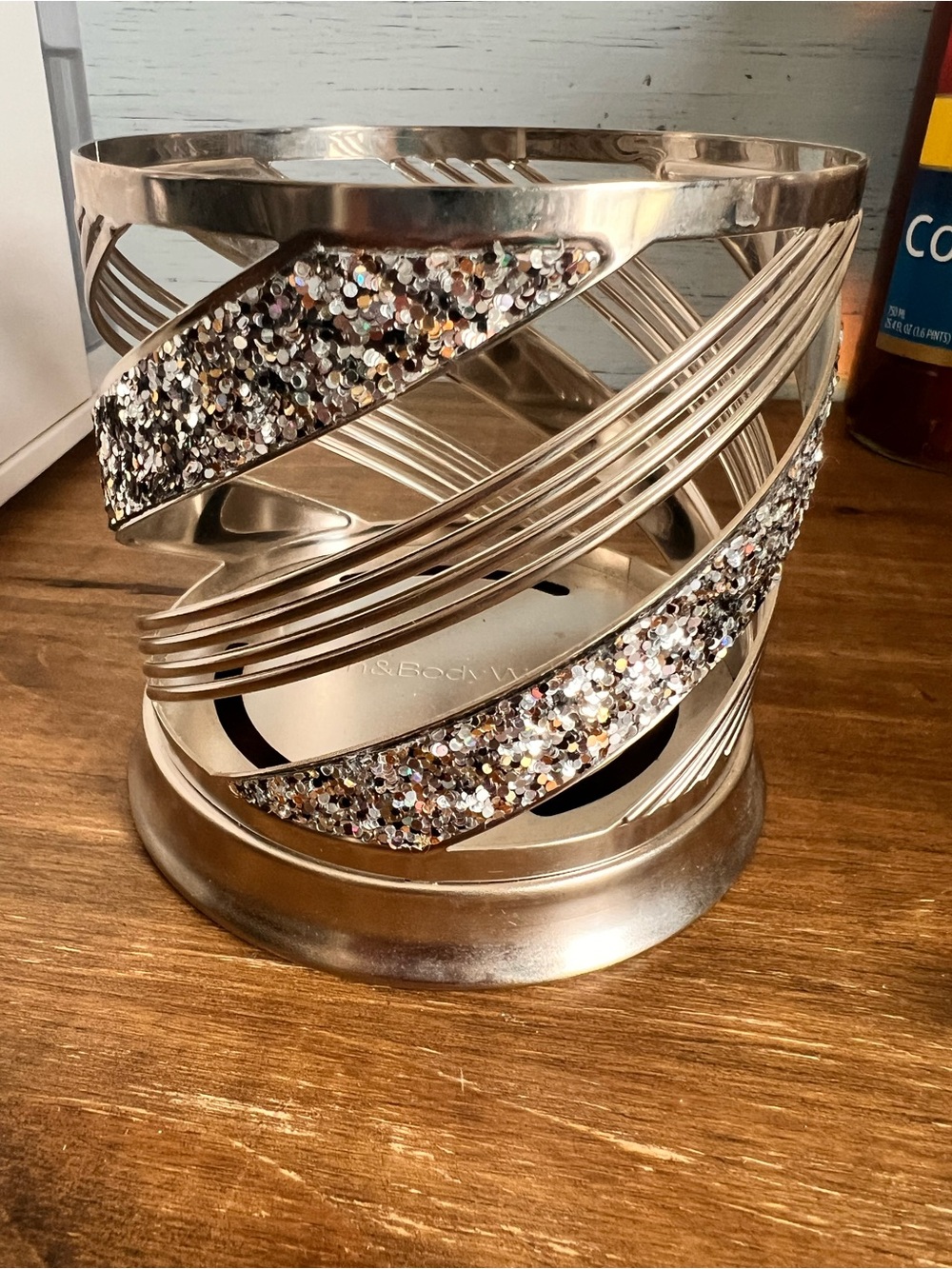 Bath and Body Works RARE Glitter Swirl Metallic Candle 4 wick candle Holder